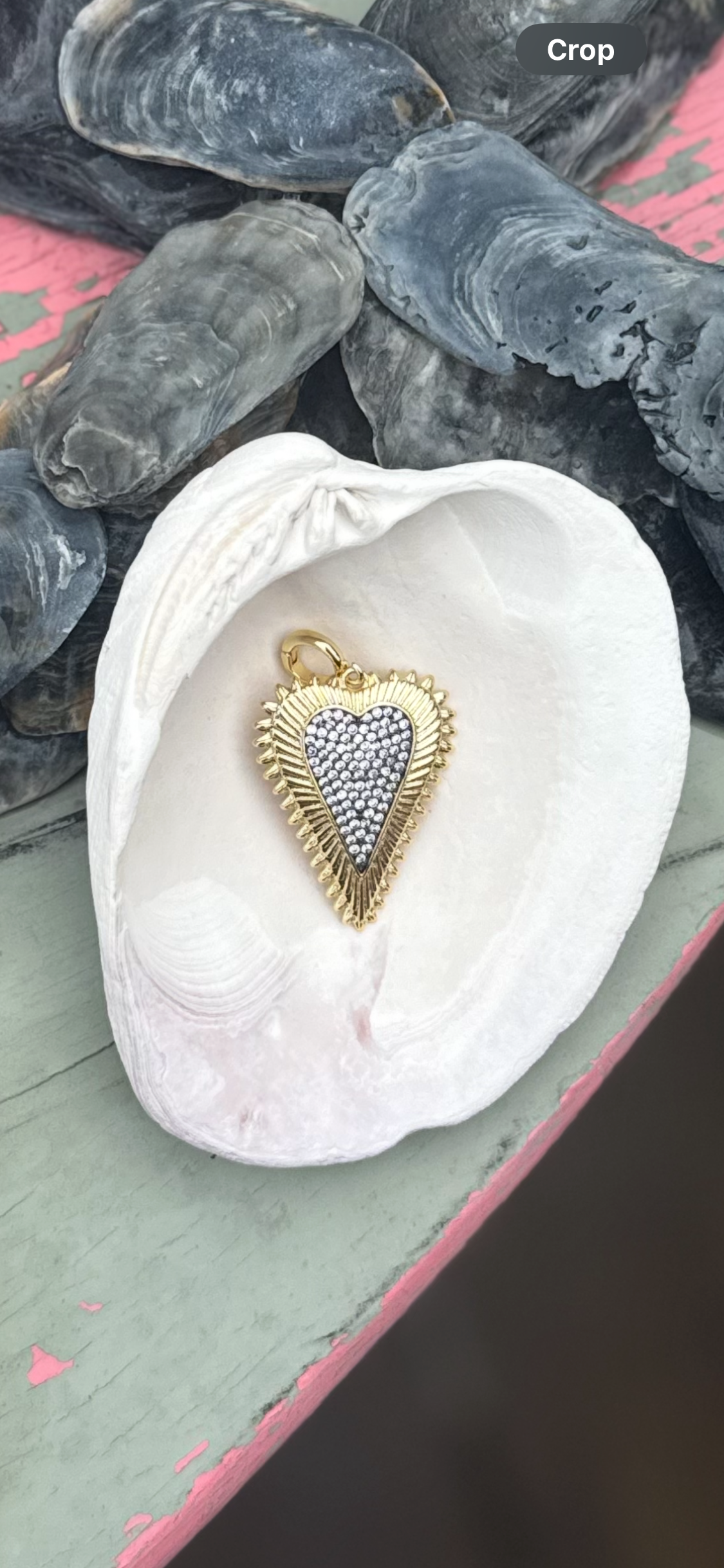 The Glamorous Heart Pendant