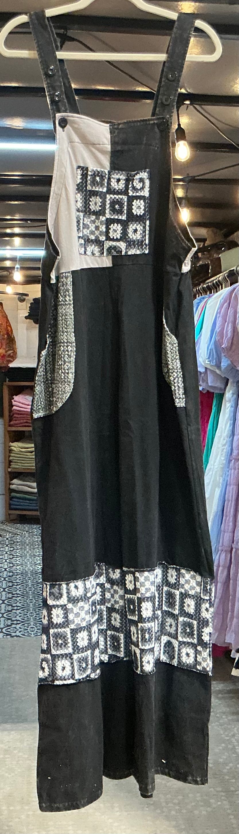 Overall Colorblock Lace Black