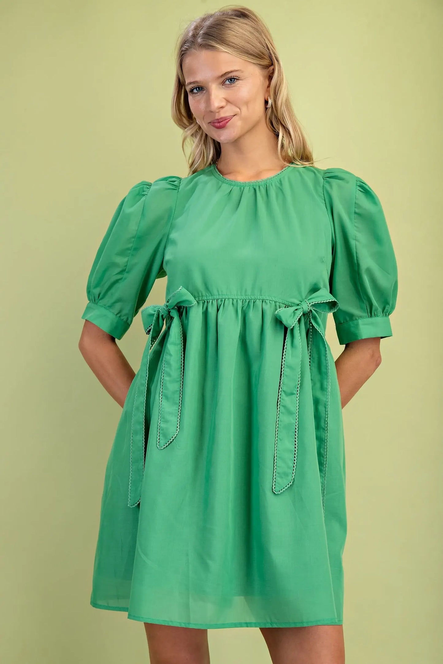 The Greneda Dress Green